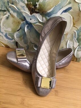 Cole Haan Tali Modern Gold Bow Rose Metallic Leather Ballet Flats Size 9B
